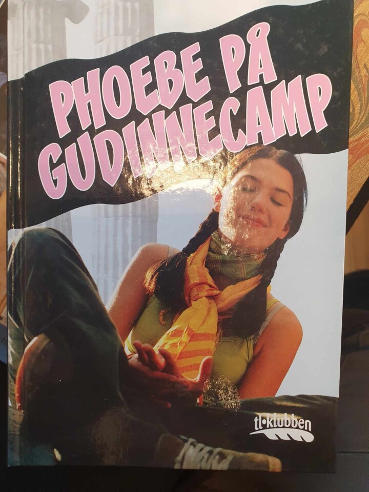 Phoebe på gudiennecamp