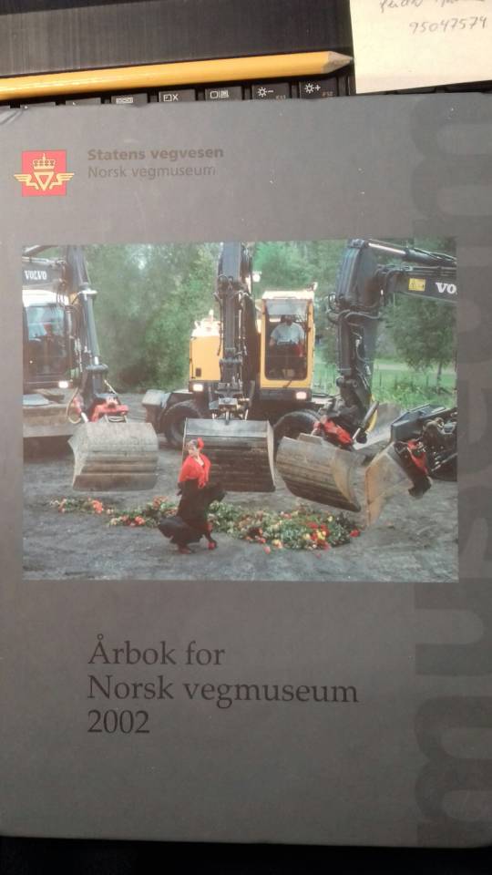 Årbok for Norsk vegmuseum  2002