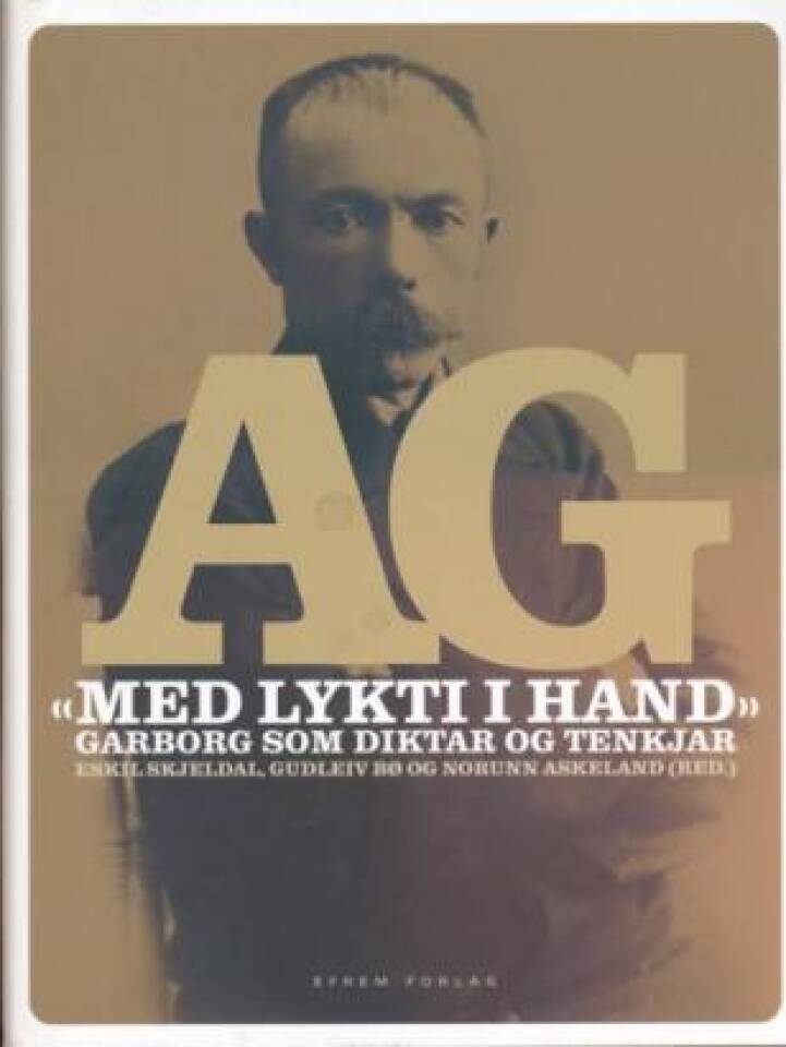 AG.  Med lykti i hand
