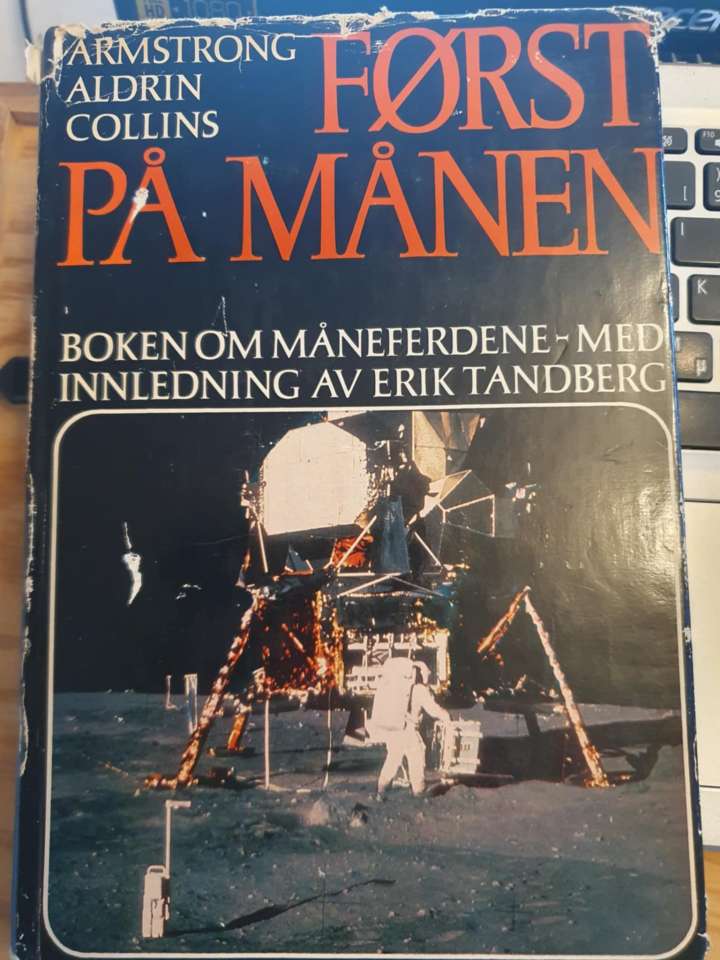 Først på månen
